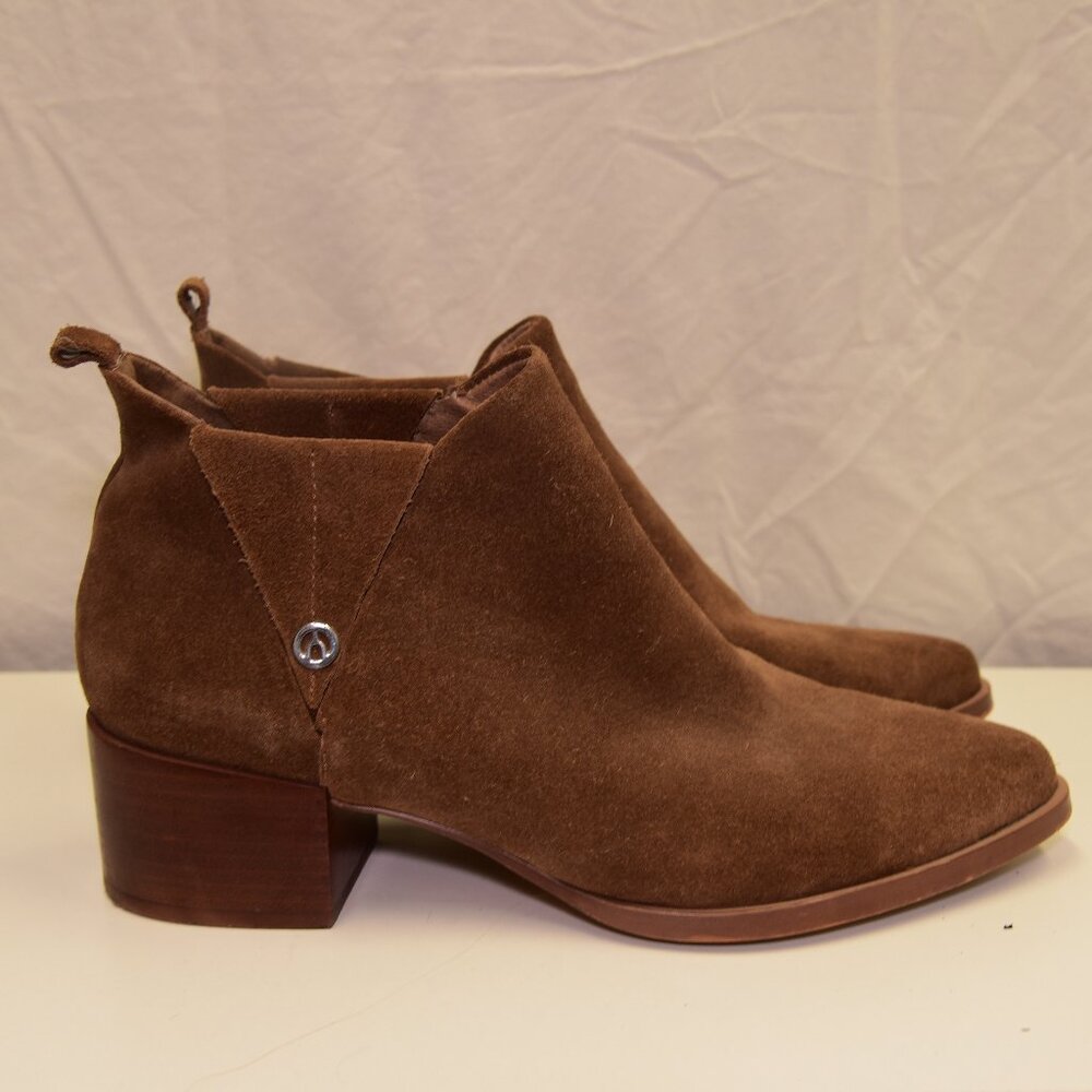 WISHBONE Collection Suede Heeled Booties - W10